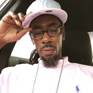 Meet your Posher, Deshone